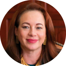 María Fernanda Espinosa